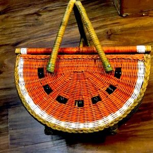 Watermelon basket 121
